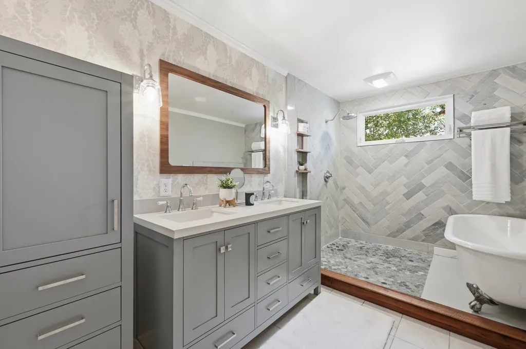 708 Shade Tree Drive Austin TX 78748