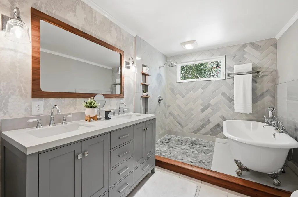 708 Shade Tree Drive Austin TX 78748