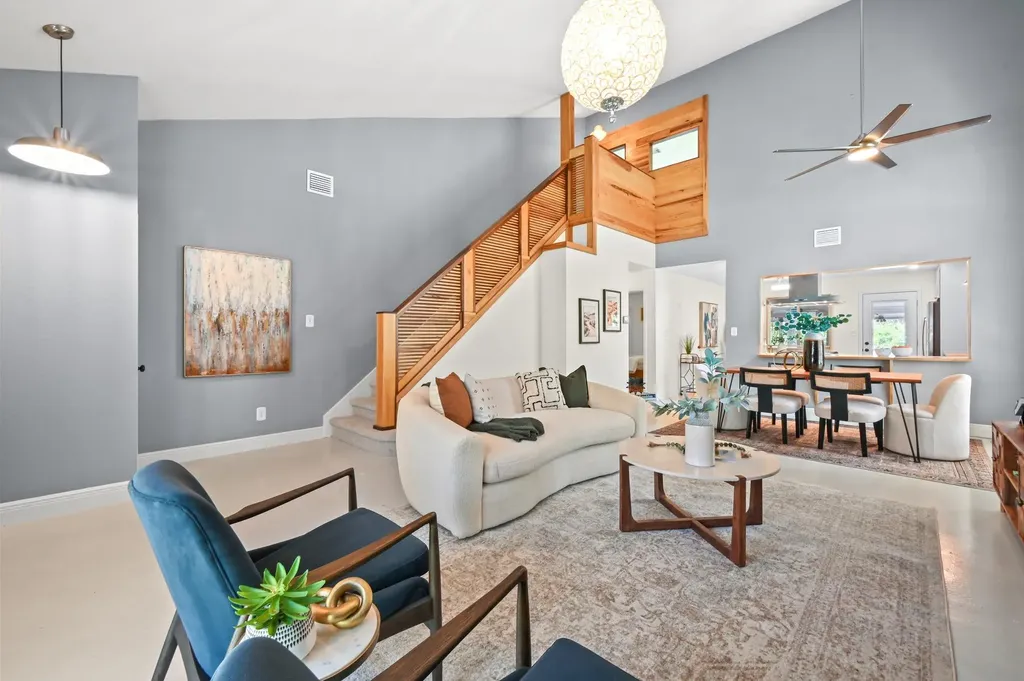 708 Shade Tree Drive Austin TX 78748
