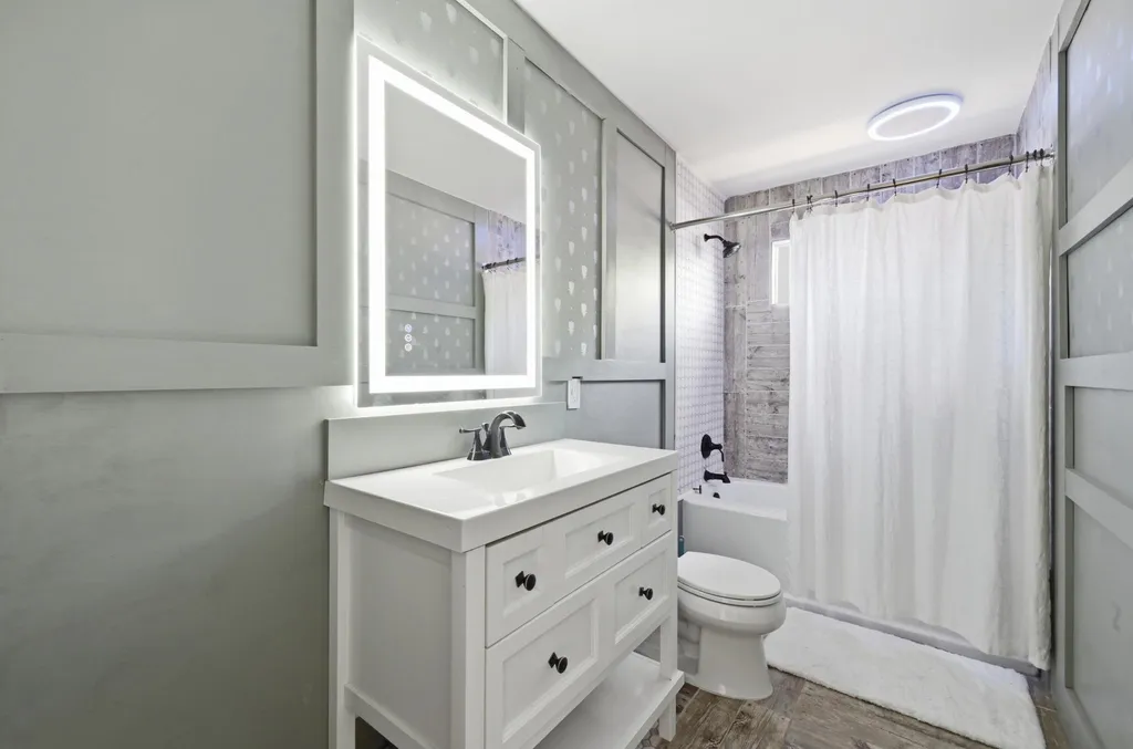 708 Shade Tree Drive Austin TX 78748