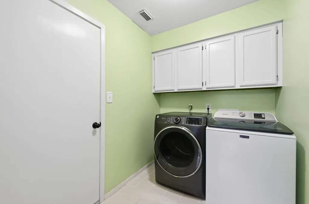 708 Shade Tree Drive Austin TX 78748