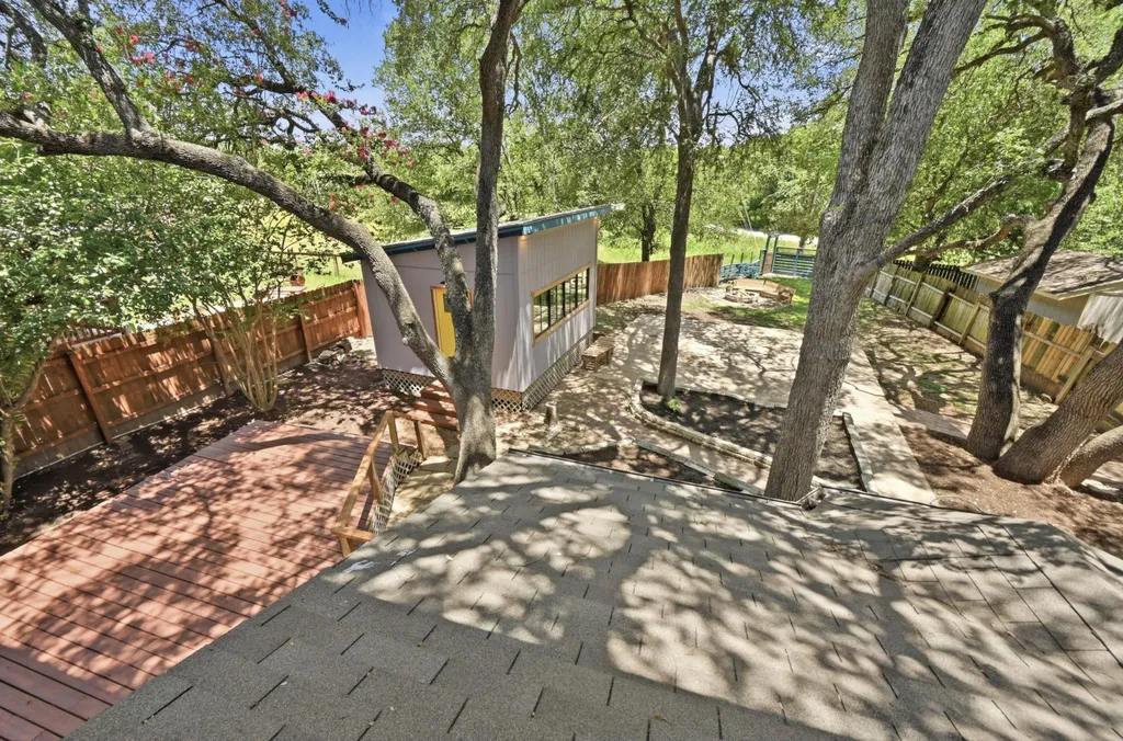 708 Shade Tree Drive Austin TX 78748