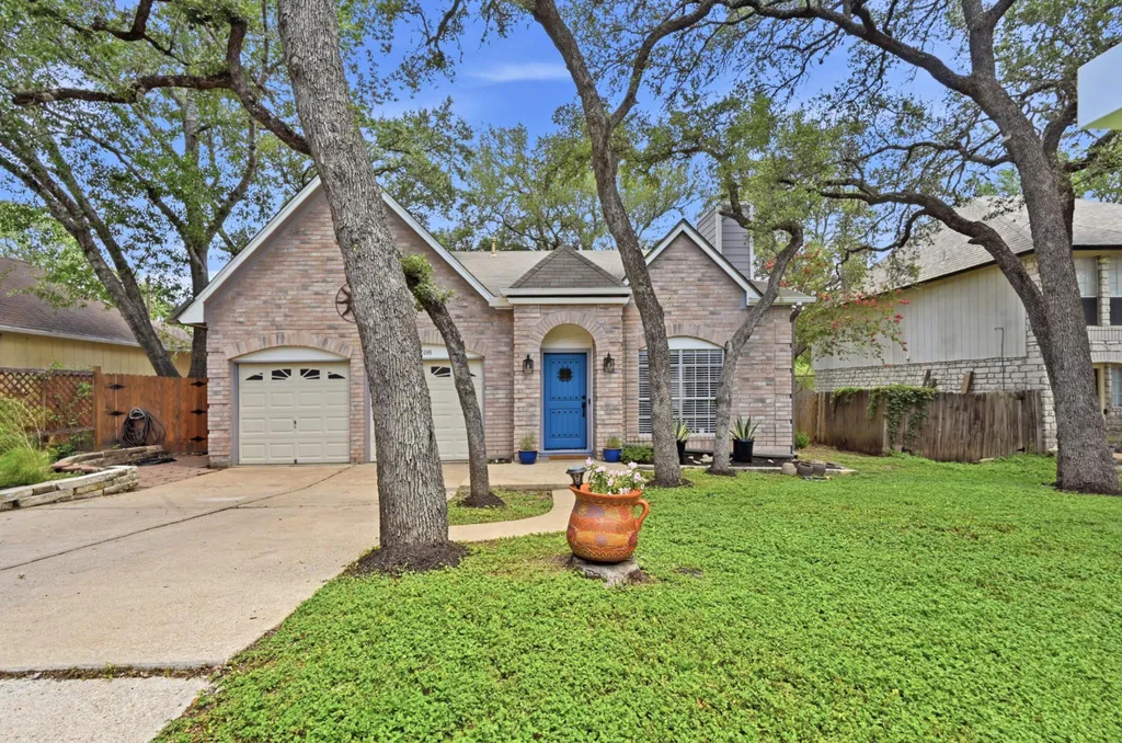 708 Shade Tree Drive Austin TX 78748