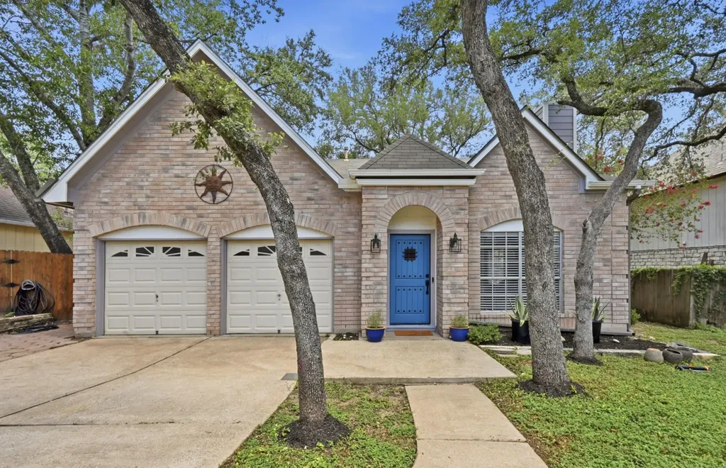 708 Shade Tree Drive Austin TX 78748