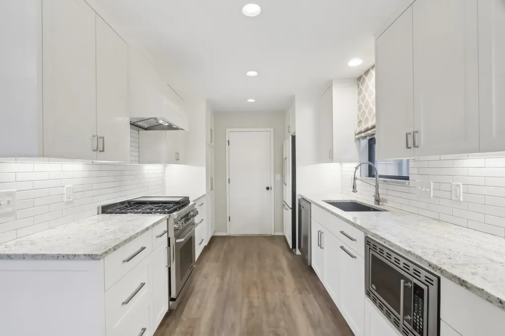 4708 Cap Rock Drive Austin TX 78735