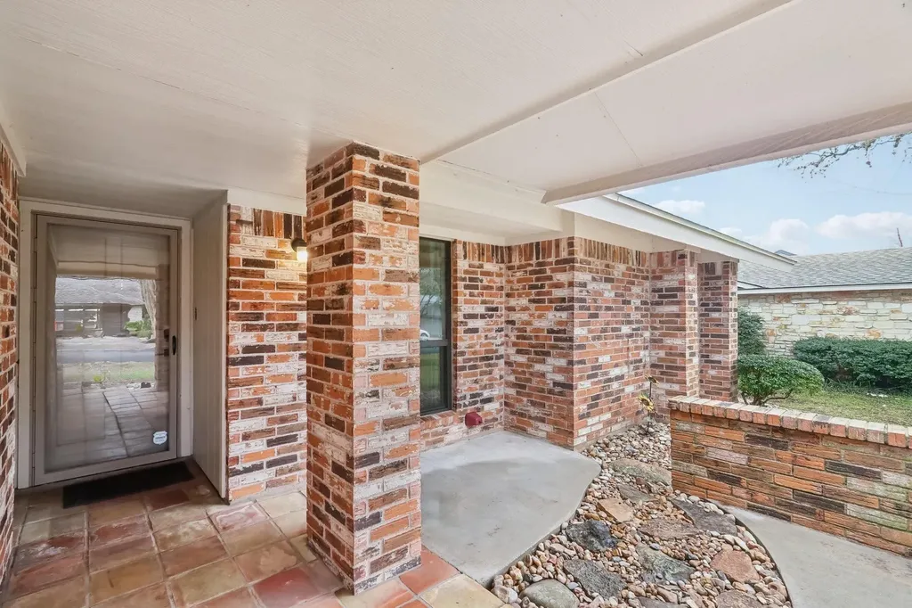 4708 Cap Rock Drive Austin TX 78735