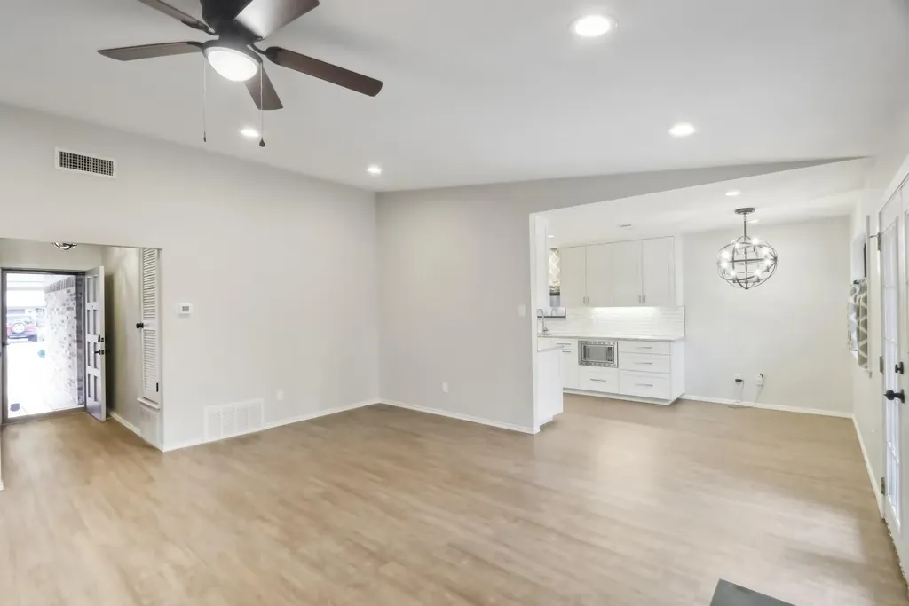 4708 Cap Rock Drive Austin TX 78735