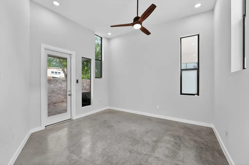 1616 Haskell Street Austin TX 78702