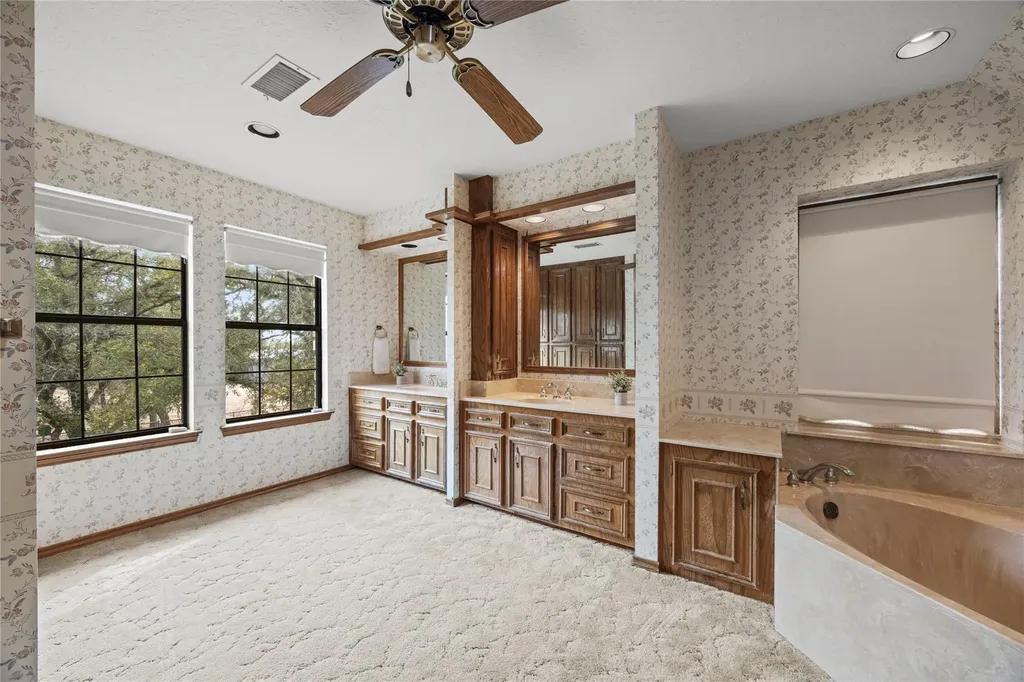 14511 Farm To Market 32 Blanco TX 78606