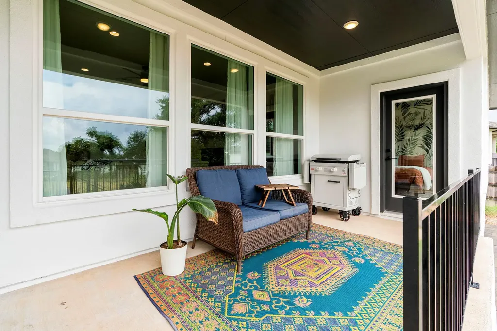 1368 Pink Granite Boulevard Dripping Springs TX 78620