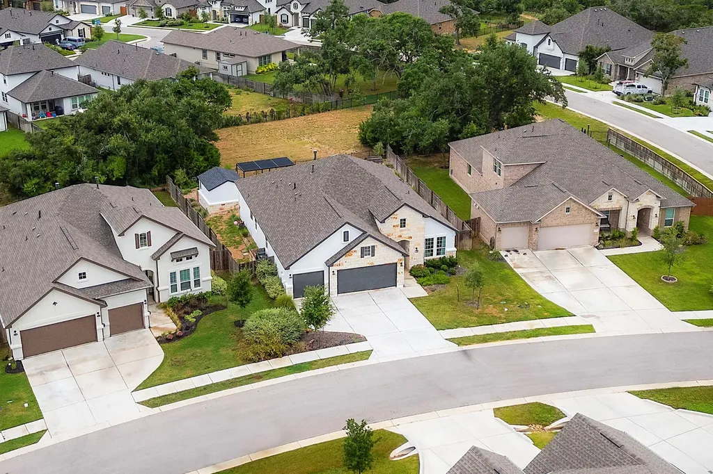 1368 Pink Granite Boulevard Dripping Springs TX 78620