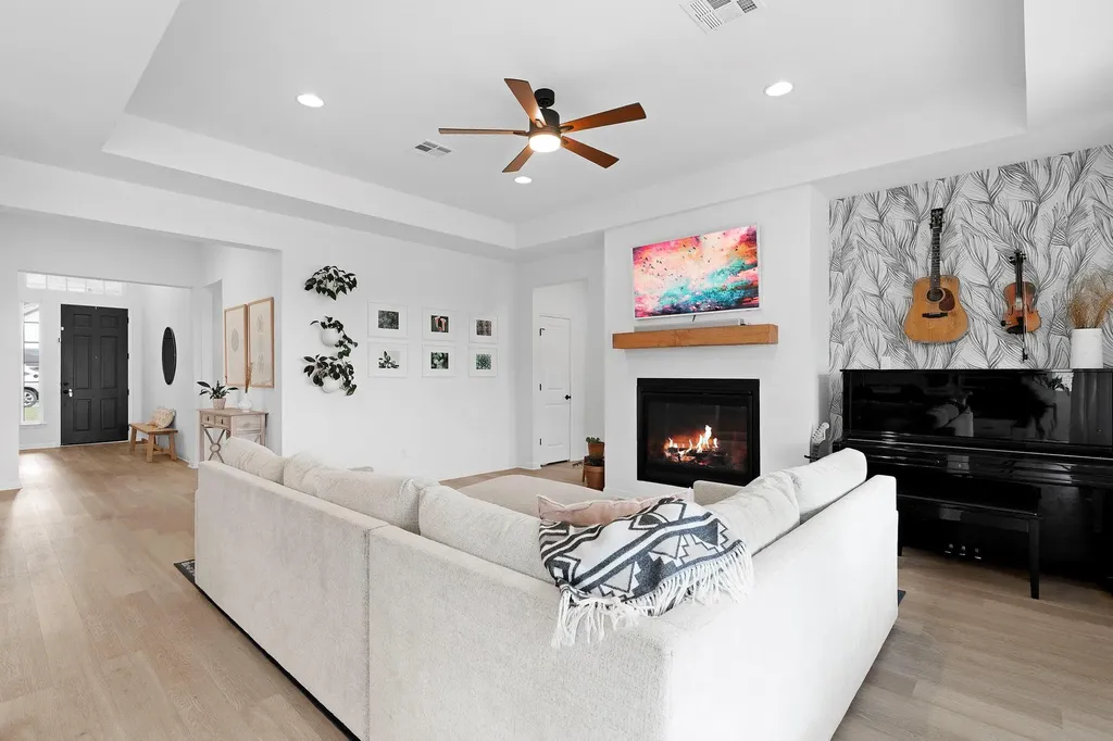 1368 Pink Granite Boulevard Dripping Springs TX 78620