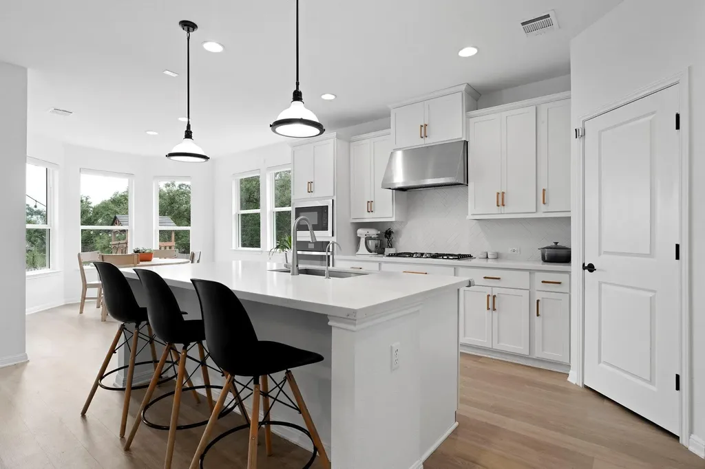 1368 Pink Granite Boulevard Dripping Springs TX 78620