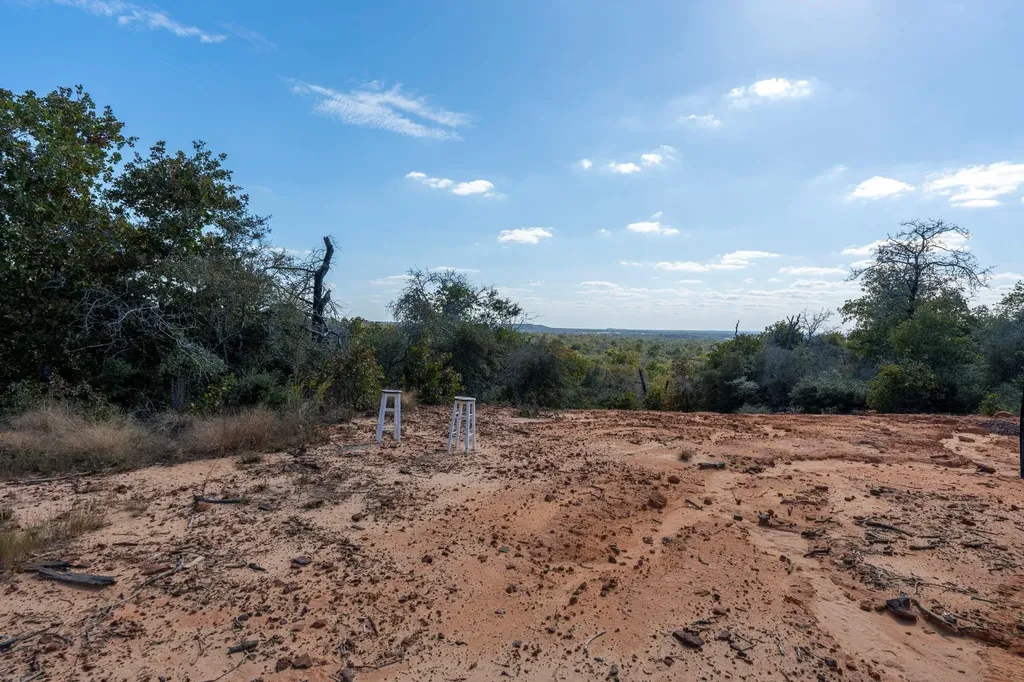 3115 Chuckwagon Road Luling TX 78648