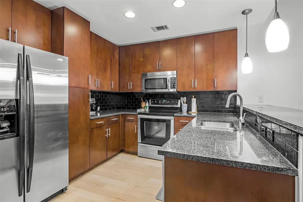 360 Nueces Street Austin TX 78701