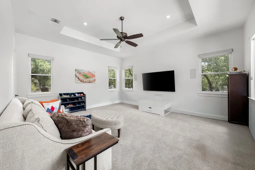 7808 Regolizia Cove Austin TX 78739