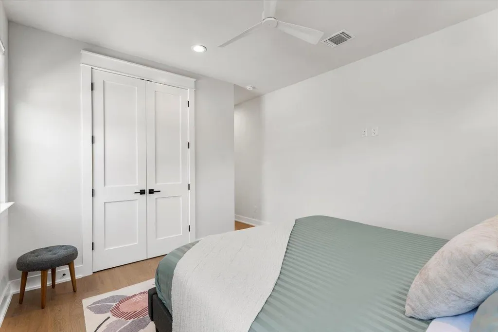 2104 E 2nd Street Austin TX 78702