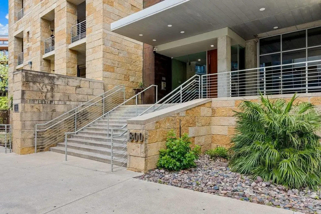 800 W 5th Street Austin TX 78703