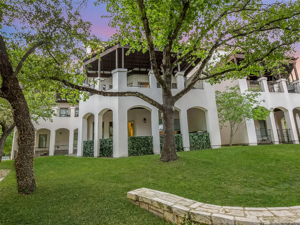 1910 Rue De St Tropez Austin TX 78746