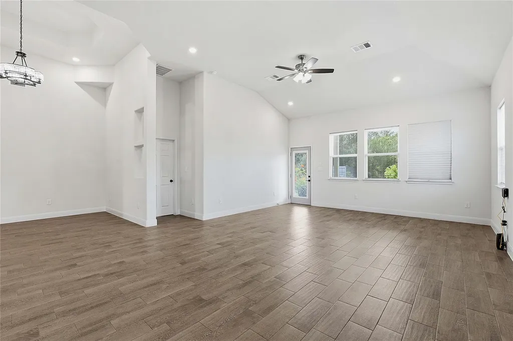 112 Margarita Drive Dale TX 78616