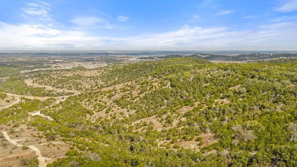 20640 Moreh Peak Pass Austin TX 78738