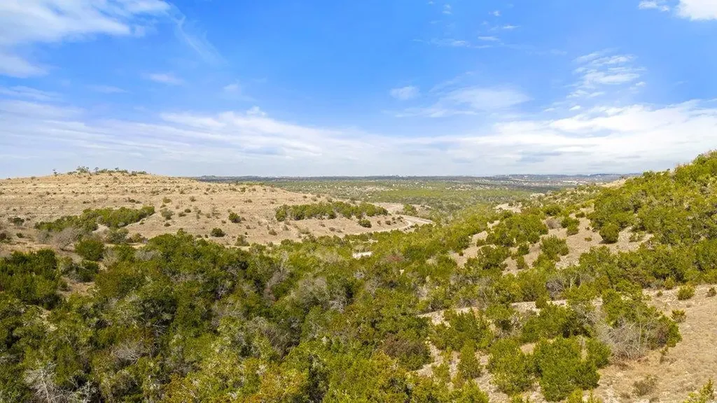 20640 Moreh Peak Pass Austin TX 78738