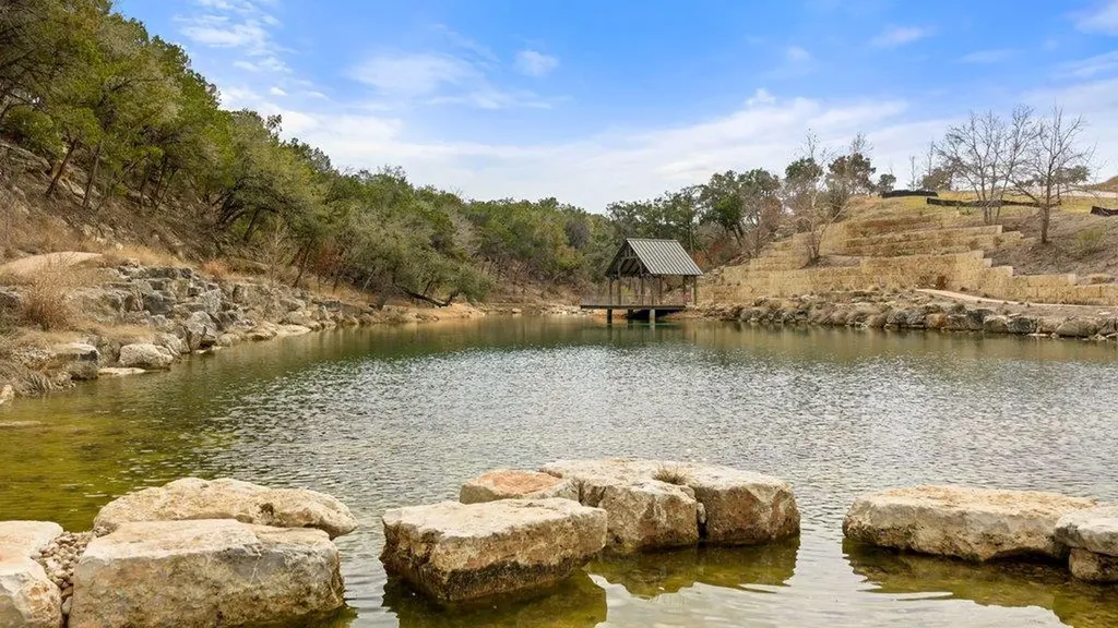 20640 Moreh Peak Pass Austin TX 78738