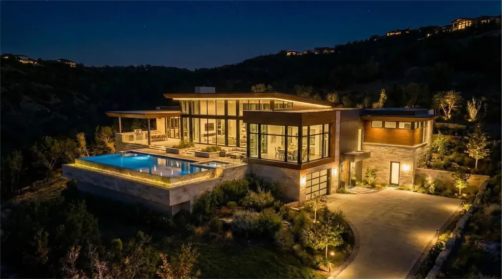 20640 Moreh Peak Pass Austin TX 78738
