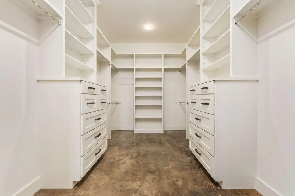7724 Lynchburg Drive Austin TX 78738