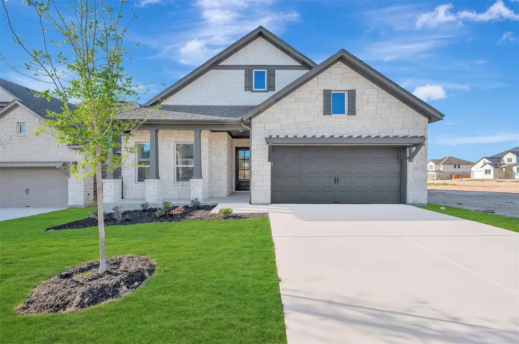 207 Bishop Wood Road Dripping Springs TX 78620