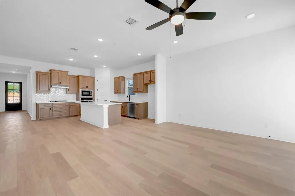 207 Bishop Wood Road Dripping Springs TX 78620