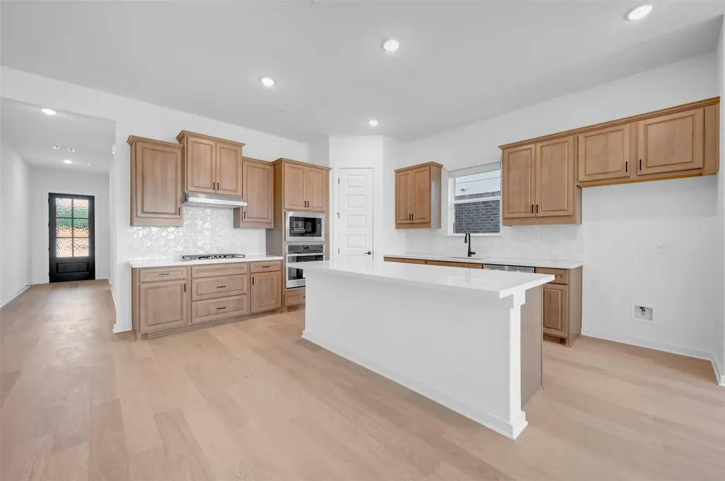 207 Bishop Wood Road Dripping Springs TX 78620