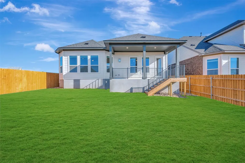207 Bishop Wood Road Dripping Springs TX 78620