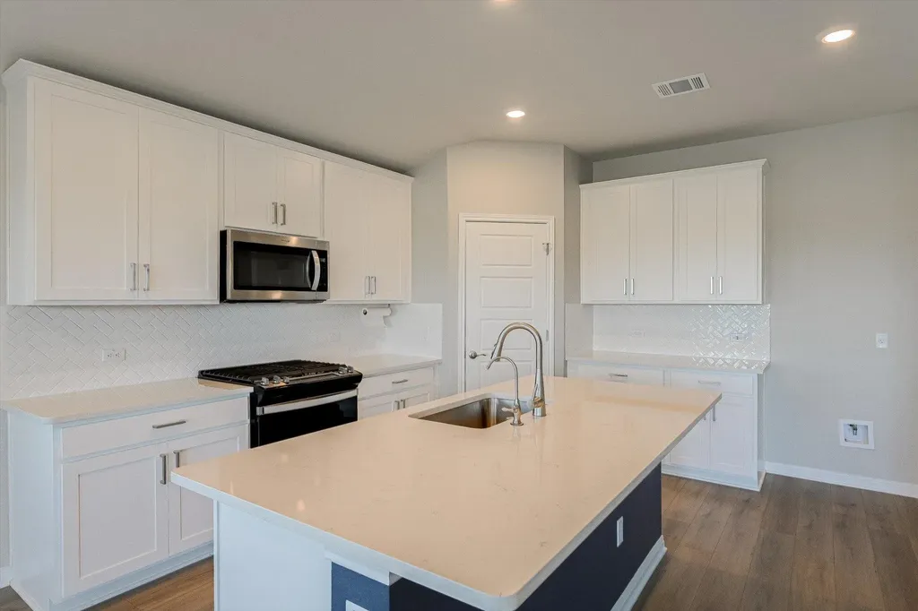632 Wild Spur Lane Liberty Hill TX 78642