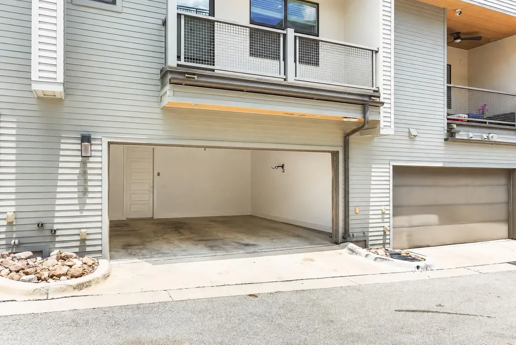 4412 Authentic Drive Austin TX 78731