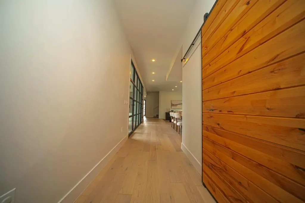 3102 Brinwood Avenue Austin TX 78704