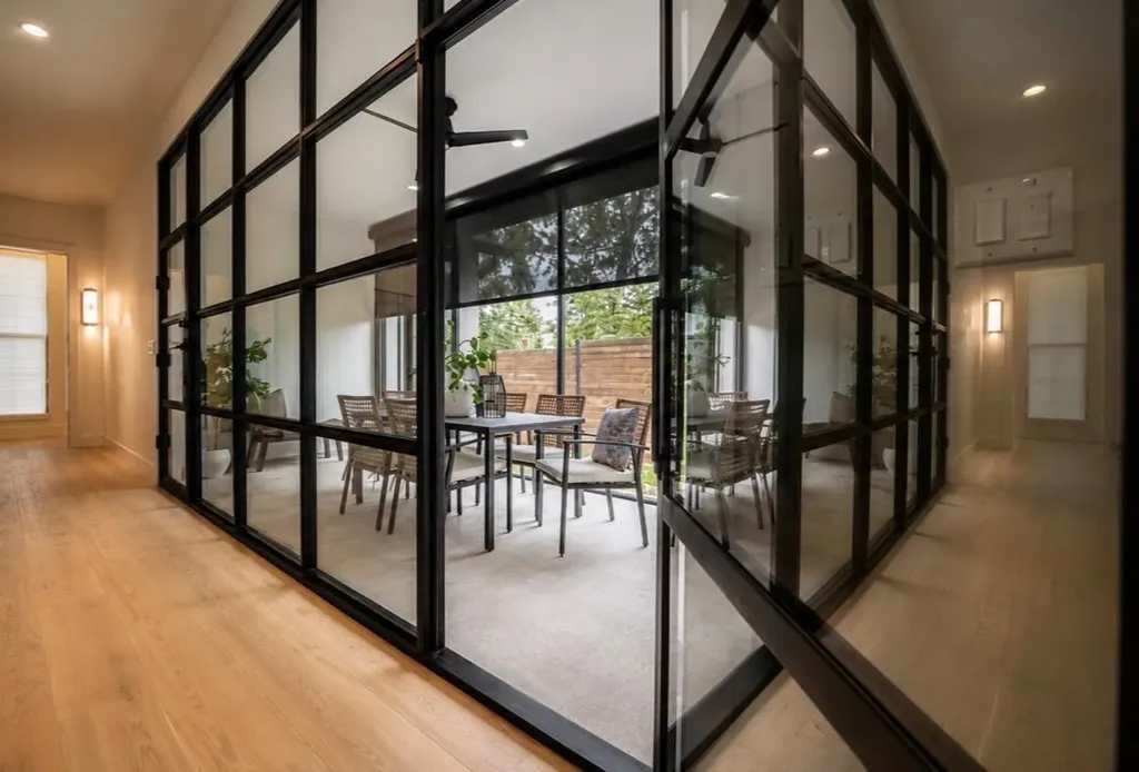 3102 Brinwood Avenue Austin TX 78704