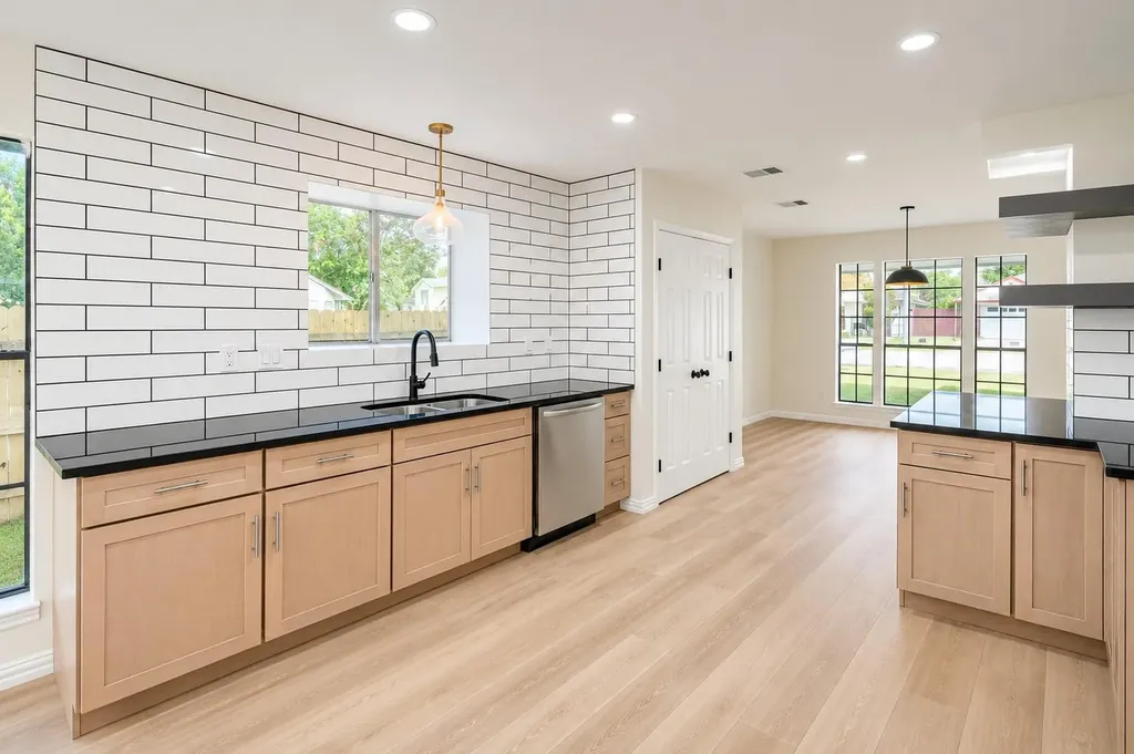 4601 Sojourner Street Austin TX 78725