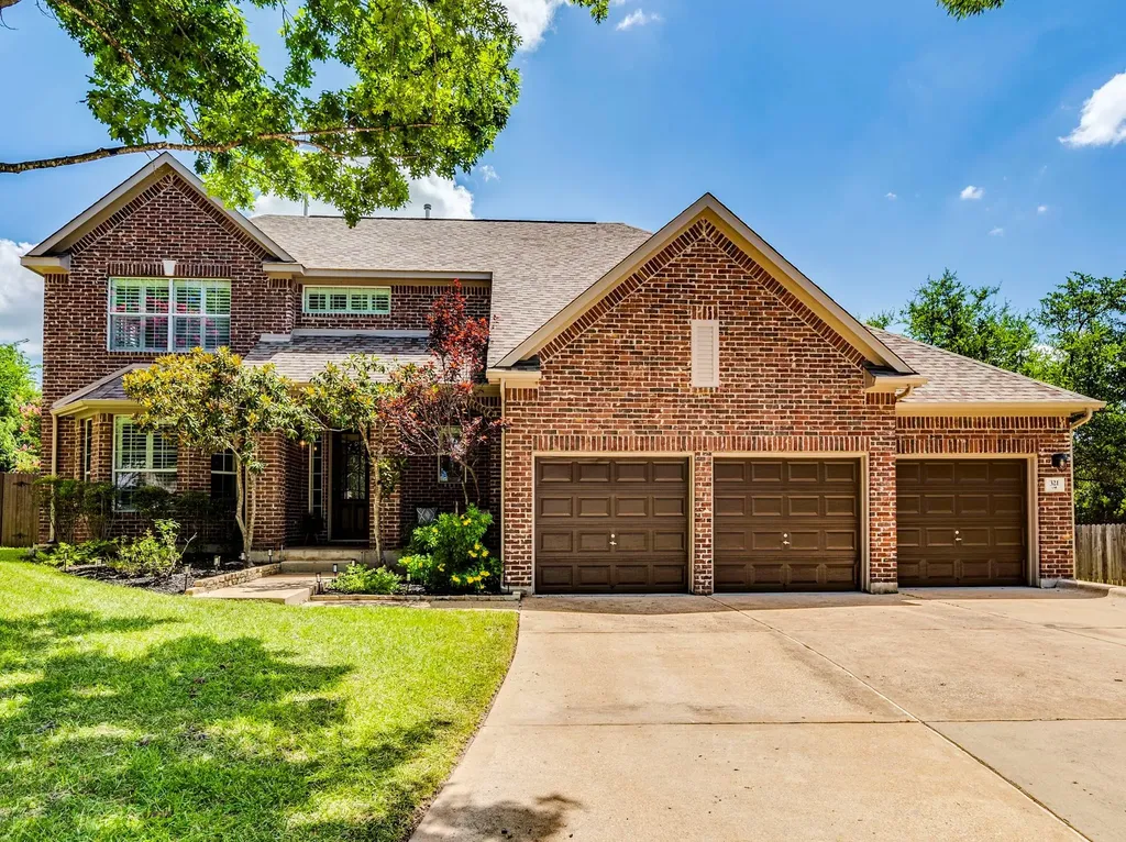 321 Calistoga Court Austin TX 78732