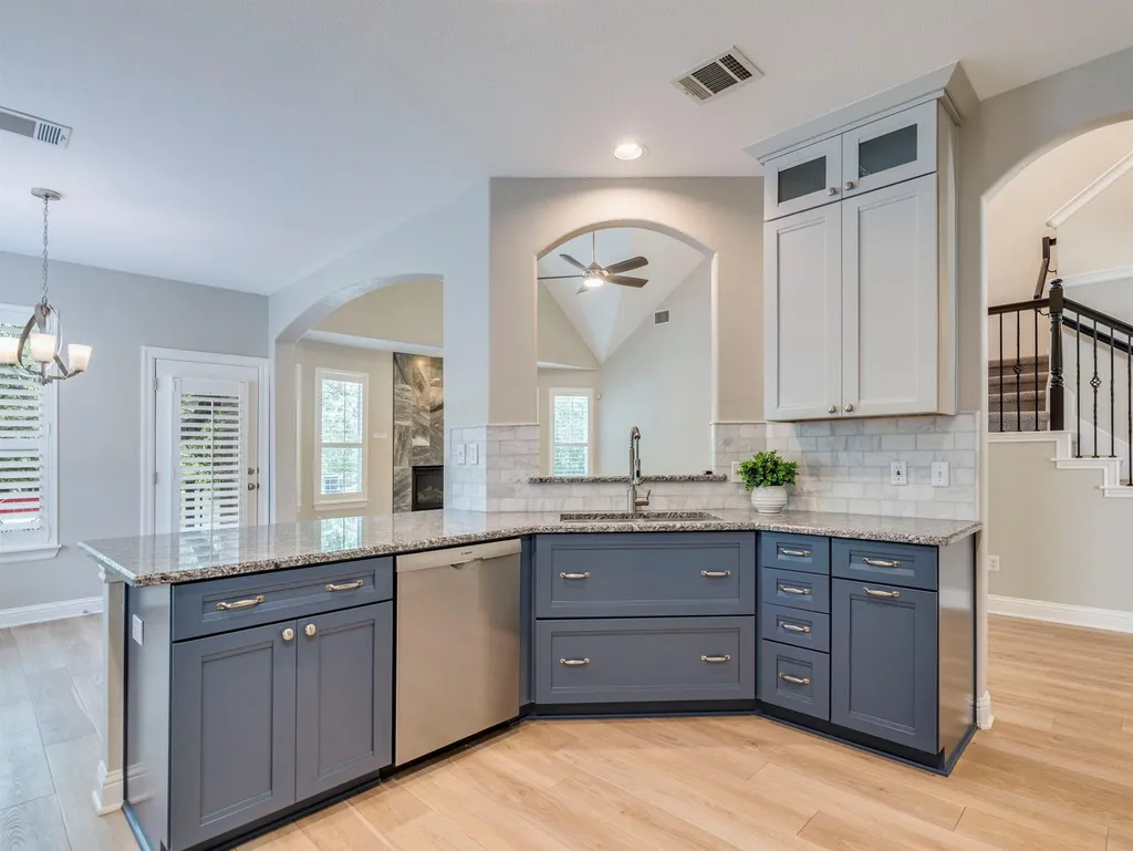 321 Calistoga Court Austin TX 78732