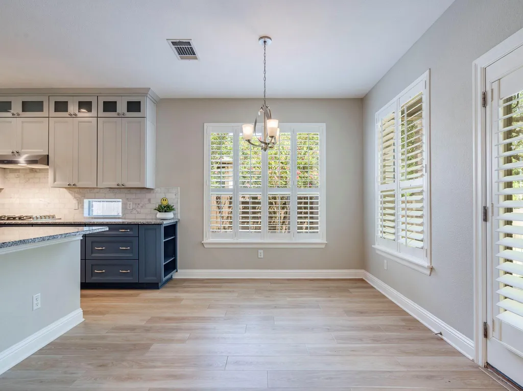 321 Calistoga Court Austin TX 78732