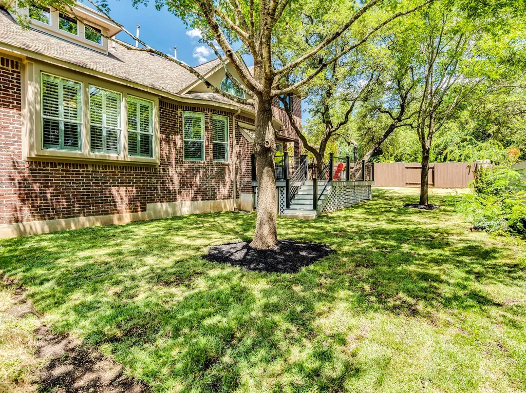 321 Calistoga Court Austin TX 78732
