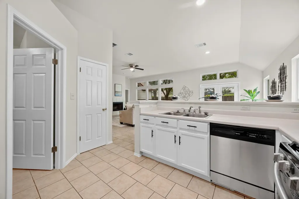 119 Stephen Lane Georgetown TX 78626