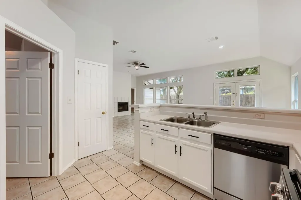 119 Stephen Lane Georgetown TX 78626