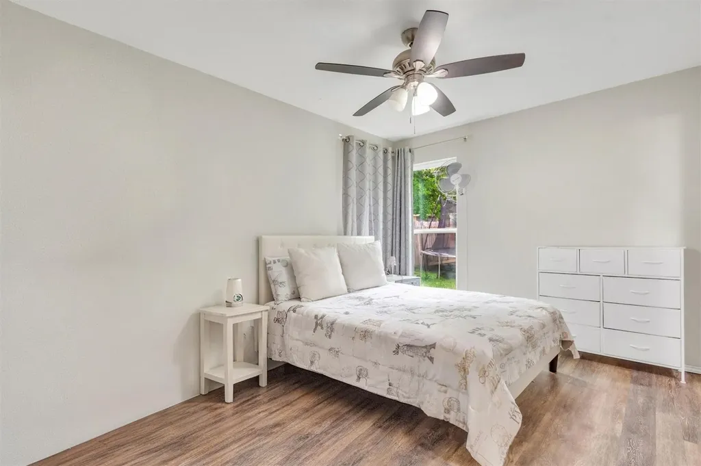 2128/2130 Redwing Way Round Rock TX 78664