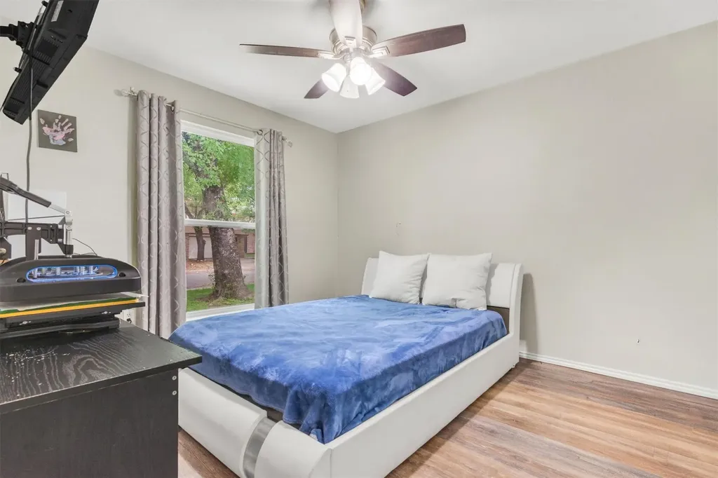 2128/2130 Redwing Way Round Rock TX 78664