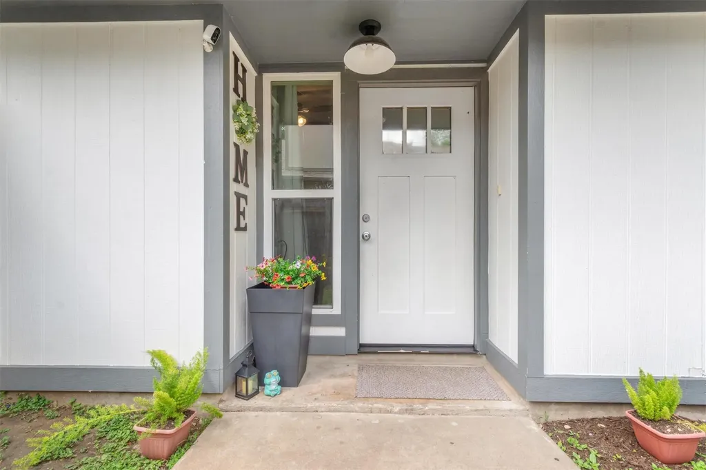 2128/2130 Redwing Way Round Rock TX 78664