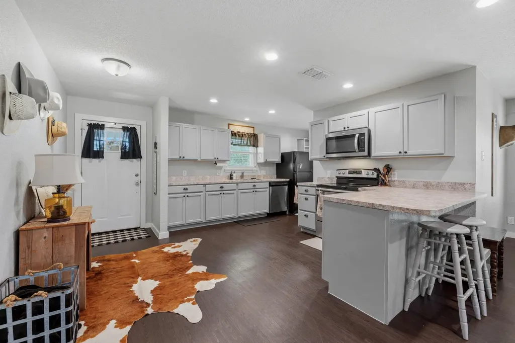 3363 Fm 713 Lockhart TX 78644