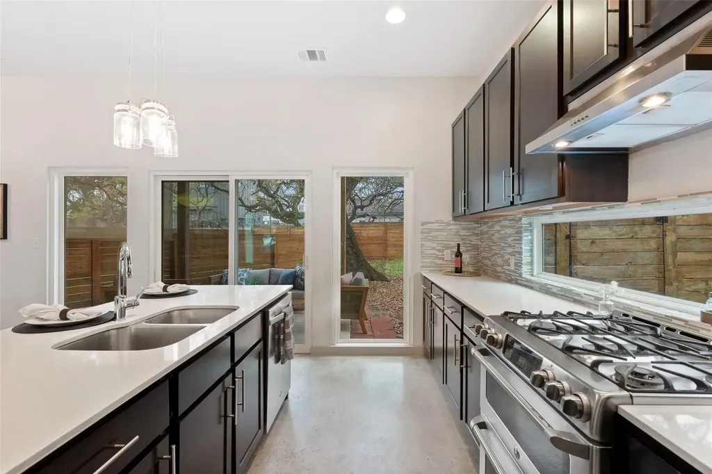 2805 Sol Wilson Avenue Austin TX 78702
