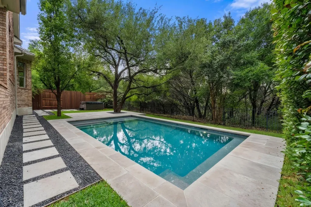 2508 Lipizzan Drive Austin TX 78732